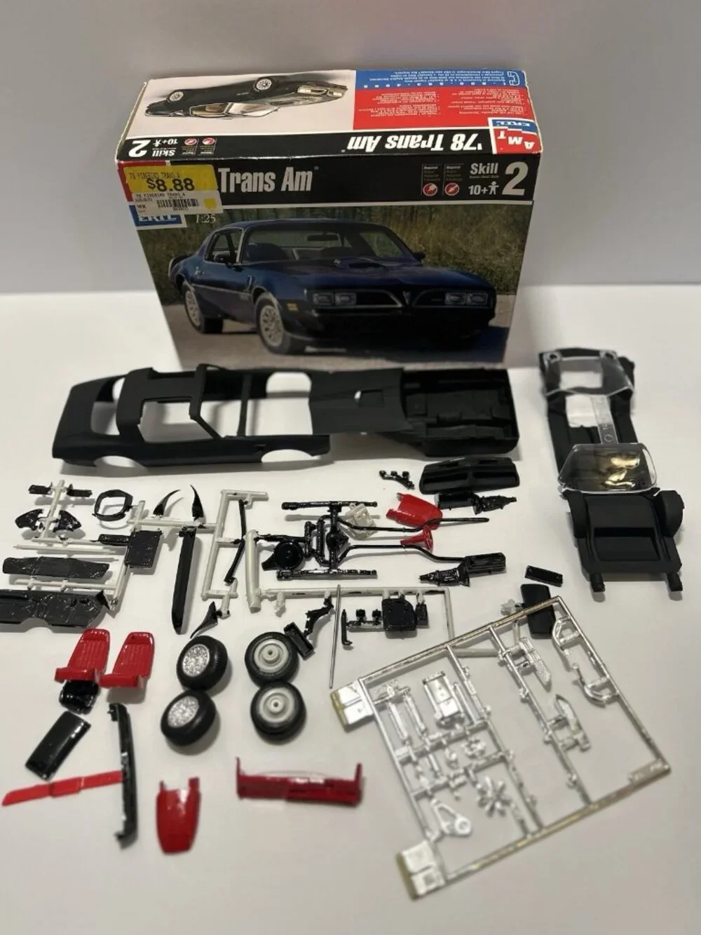 vintage AMT 1978 PONTIAC TRANS AM 6.6L V8 1978 F/S Plastic Model Kit Open